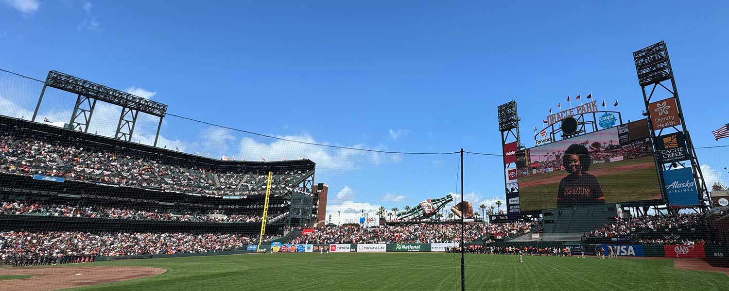 Oracle Park packed with fans during a game, showcasing the stadium’s advanced audiovisual system powered by Powersoft